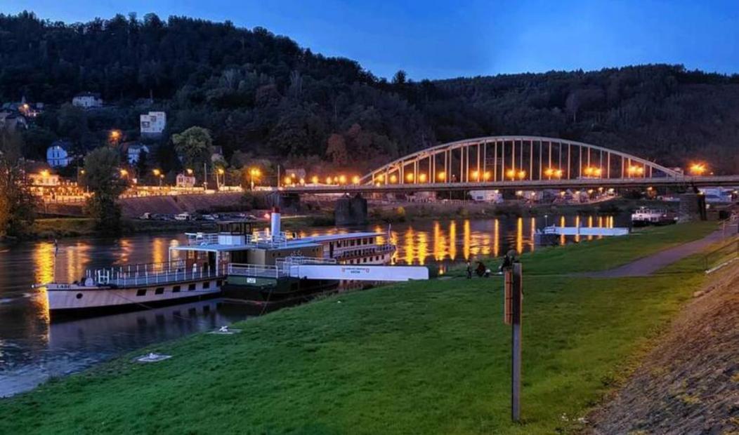 Appartamento U Bocmana S Vyhledem Na Zamek A Labe Decin Esterno foto