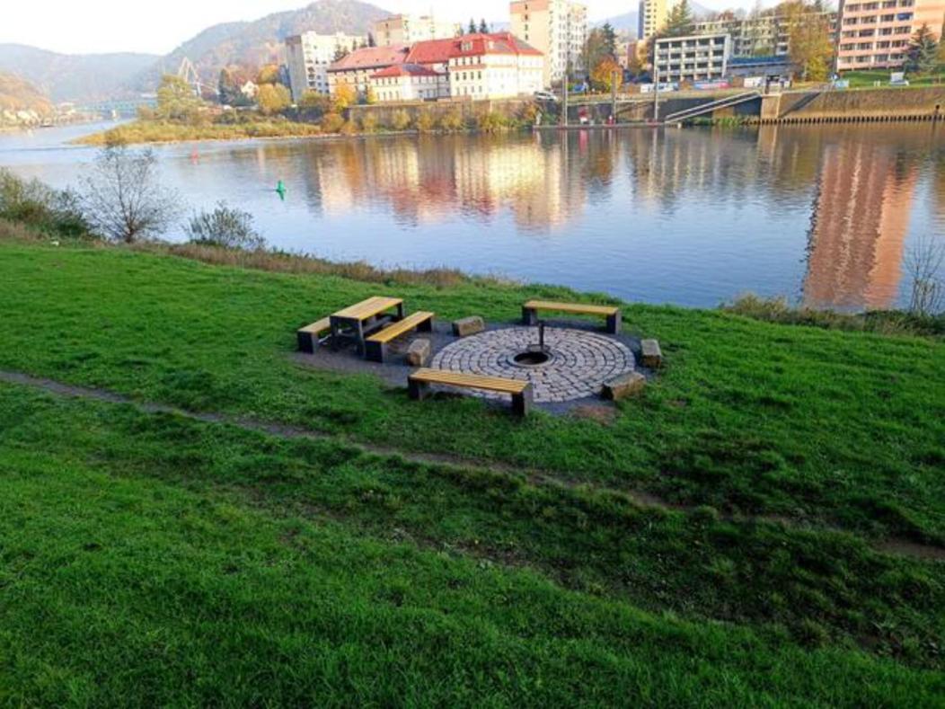 Appartamento U Bocmana S Vyhledem Na Zamek A Labe Decin Esterno foto
